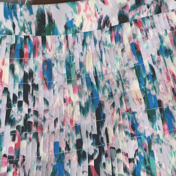 EUC J Crew pleated layer tier mini skirt back zip lined sz 4 - Picture 6 of 10